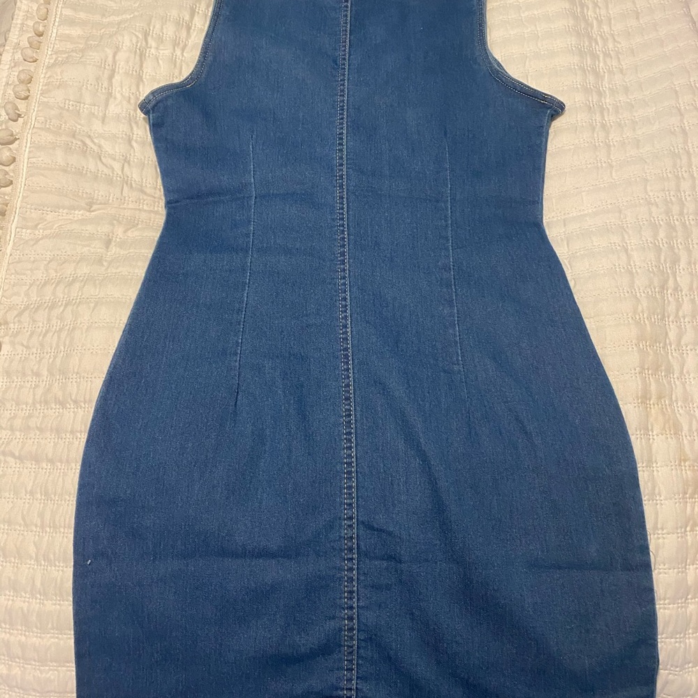Denim button-up dress - Picture 3 of 3